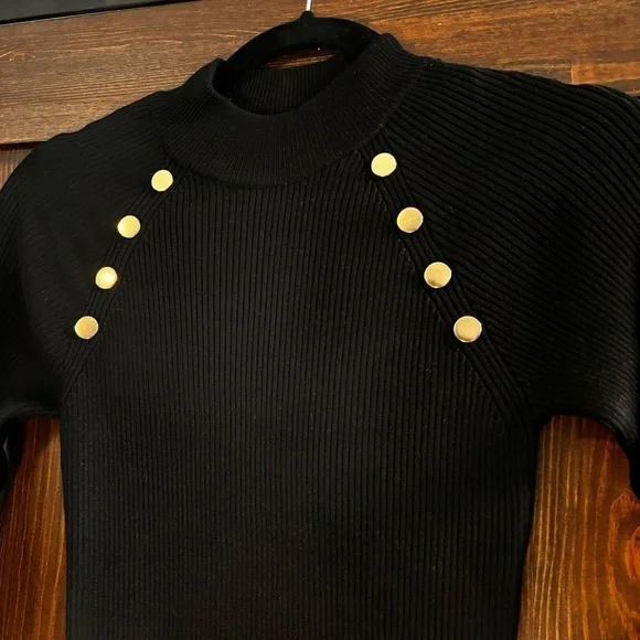 BCX Juniors XS Long Sleeve Ribbed Mock Neck Button Detail Sweater NWT - Picture 5 of 6